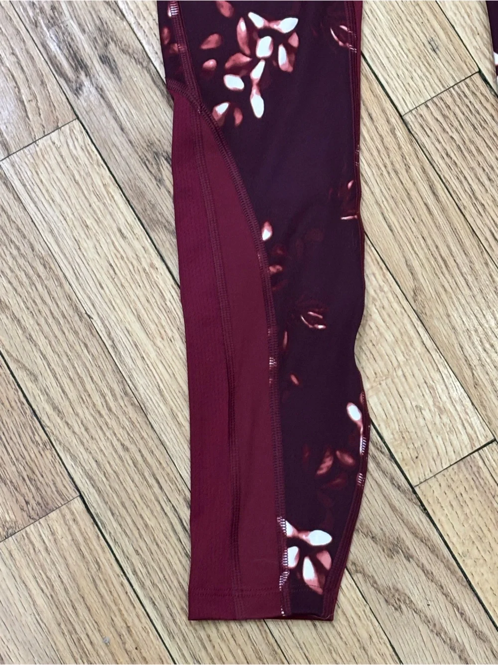 Under Armour maroon mid rise ankle mesh cut out leggings XS NWT